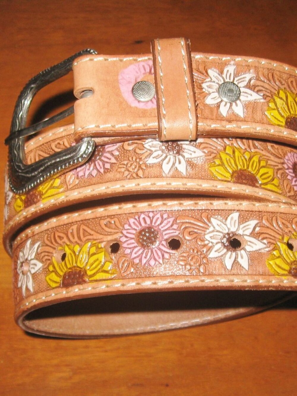 Floral Tooled Belt Sz 40 Tan w Southwestern Metal Buckle Boho Mexico
